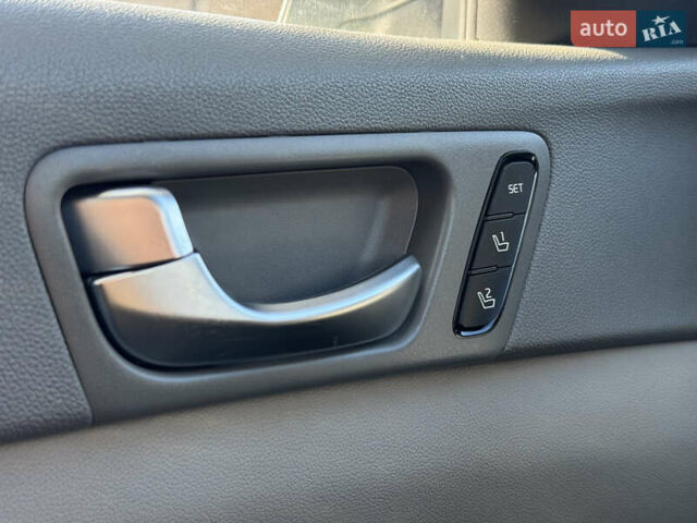 Серый Киа Оптима, объемом двигателя 2.36 л и пробегом 180 тыс. км за 11500 $, фото 22 на Automoto.ua