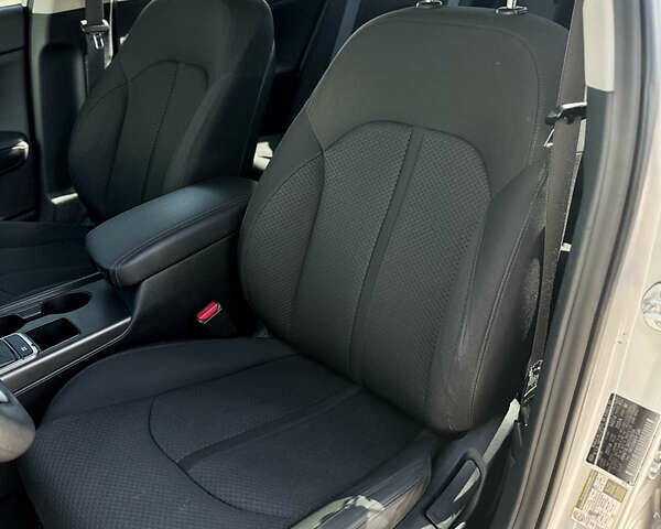 Серый Киа Оптима, объемом двигателя 2.4 л и пробегом 177 тыс. км за 10800 $, фото 38 на Automoto.ua