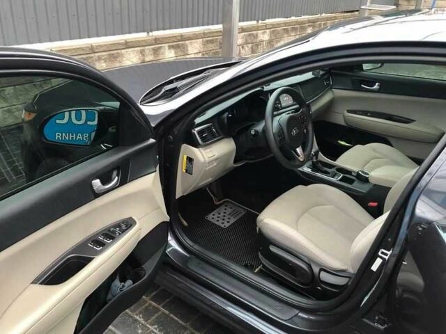 Серый Киа Оптима, объемом двигателя 0 л и пробегом 105 тыс. км за 8200 $, фото 7 на Automoto.ua