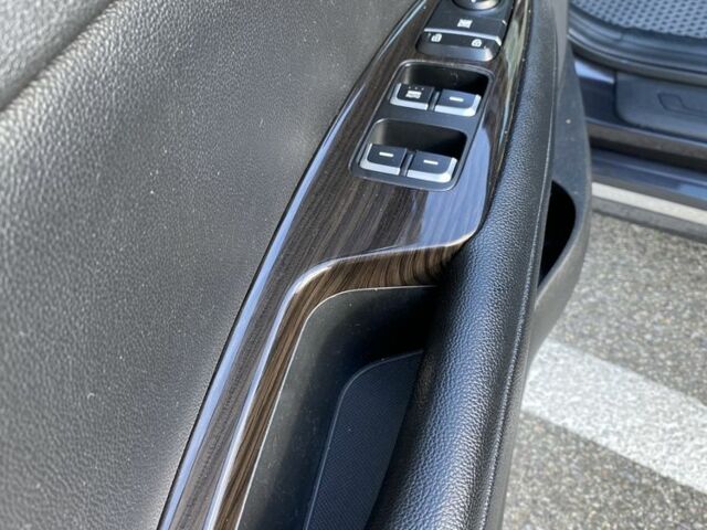 Серый Киа Оптима, объемом двигателя 2 л и пробегом 380 тыс. км за 13900 $, фото 9 на Automoto.ua