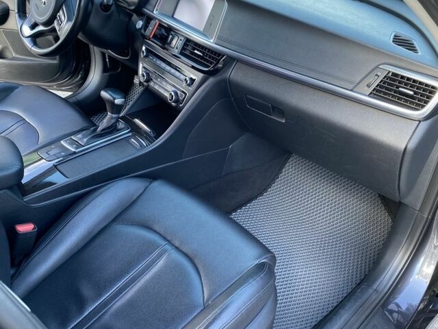 Серый Киа Оптима, объемом двигателя 2 л и пробегом 380 тыс. км за 13900 $, фото 10 на Automoto.ua