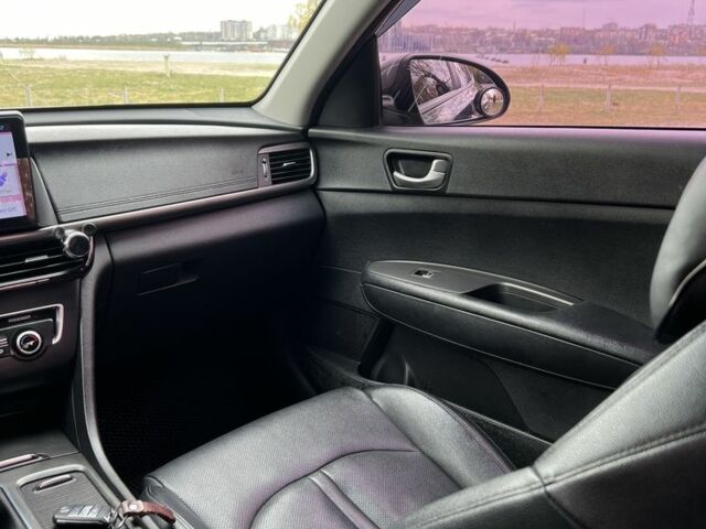 Серый Киа Оптима, объемом двигателя 2 л и пробегом 210 тыс. км за 12999 $, фото 6 на Automoto.ua