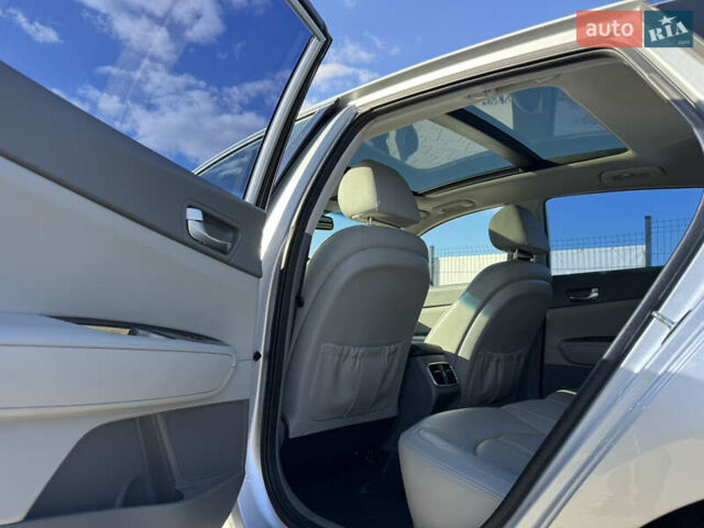 Серый Киа Оптима, объемом двигателя 2.36 л и пробегом 180 тыс. км за 11500 $, фото 14 на Automoto.ua