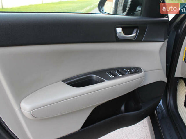 Серый Киа Оптима, объемом двигателя 2.4 л и пробегом 81 тыс. км за 10650 $, фото 9 на Automoto.ua