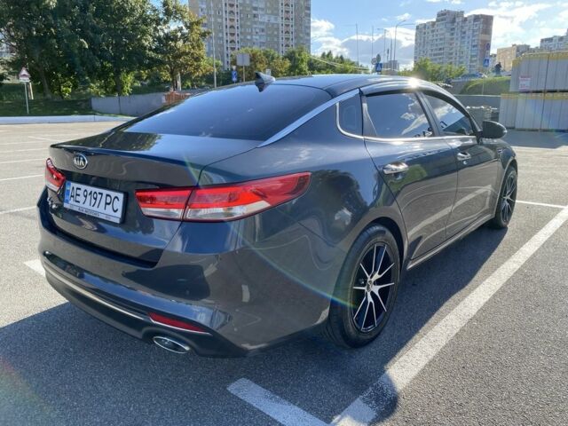 Серый Киа Оптима, объемом двигателя 2 л и пробегом 380 тыс. км за 13900 $, фото 3 на Automoto.ua