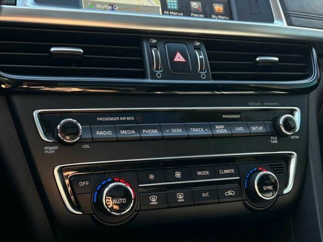 Серый Киа Оптима, объемом двигателя 2.4 л и пробегом 185 тыс. км за 12300 $, фото 18 на Automoto.ua