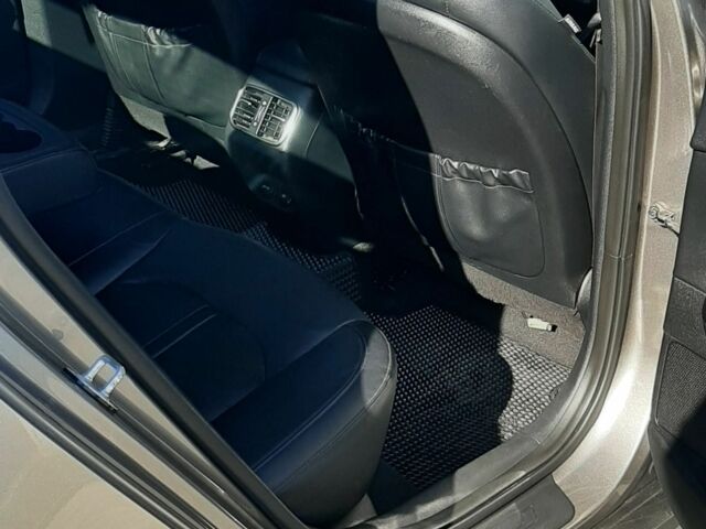 Серый Киа Оптима, объемом двигателя 2.4 л и пробегом 173 тыс. км за 12000 $, фото 3 на Automoto.ua