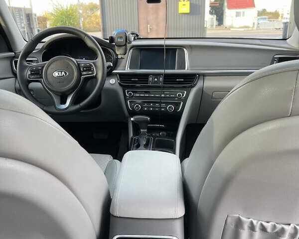 Серый Киа Оптима, объемом двигателя 2.36 л и пробегом 120 тыс. км за 13000 $, фото 31 на Automoto.ua