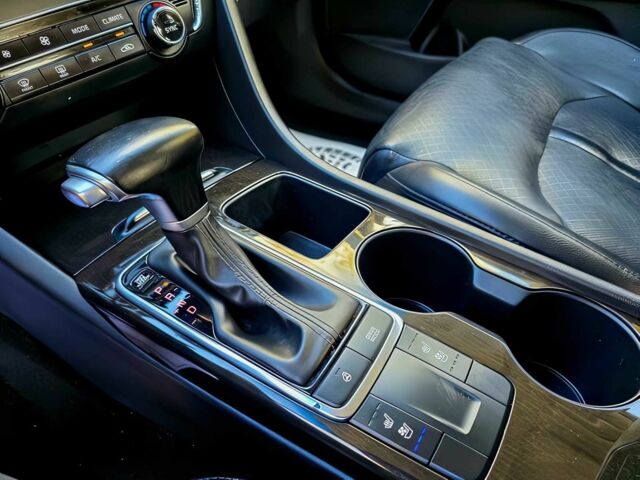 Сірий Кіа Оптіма, об'ємом двигуна 2.4 л та пробігом 74 тис. км за 5750 $, фото 8 на Automoto.ua