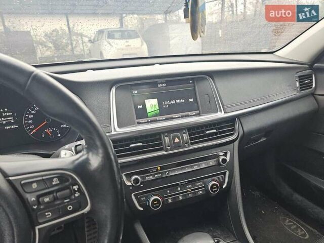 Серый Киа Оптима, объемом двигателя 1.69 л и пробегом 190 тыс. км за 12500 $, фото 3 на Automoto.ua