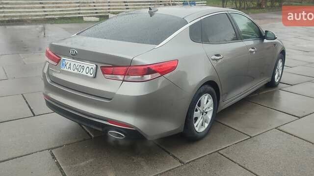 Серый Киа Оптима, объемом двигателя 2.36 л и пробегом 150 тыс. км за 11000 $, фото 8 на Automoto.ua