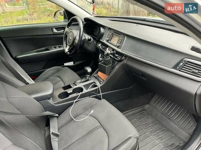 Серый Киа Оптима, объемом двигателя 1.59 л и пробегом 100 тыс. км за 11000 $, фото 10 на Automoto.ua