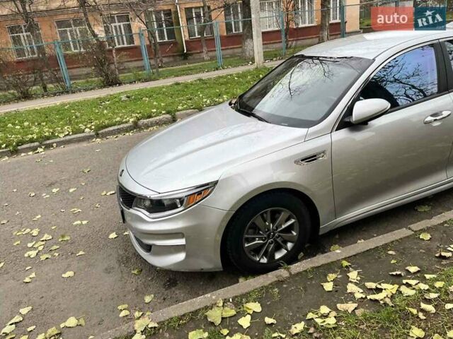 Серый Киа Оптима, объемом двигателя 1.59 л и пробегом 100 тыс. км за 11000 $, фото 4 на Automoto.ua