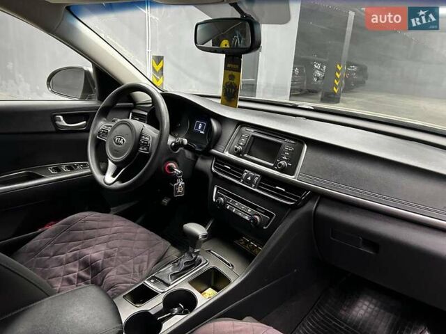 Серый Киа Оптима, объемом двигателя 2.4 л и пробегом 144 тыс. км за 11300 $, фото 15 на Automoto.ua