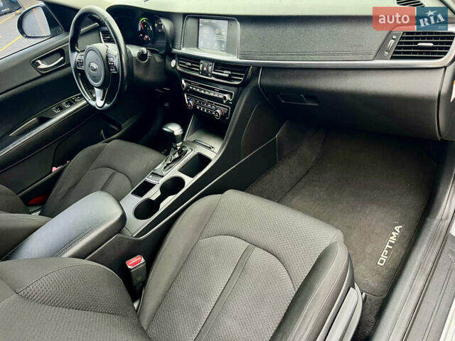 Сірий Кіа Оптіма, об'ємом двигуна 2 л та пробігом 168 тис. км за 11200 $, фото 15 на Automoto.ua