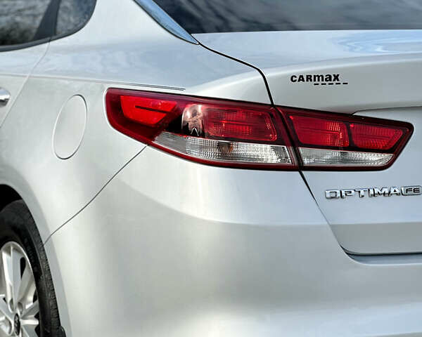 Серый Киа Оптима, объемом двигателя 2.4 л и пробегом 195 тыс. км за 10900 $, фото 64 на Automoto.ua