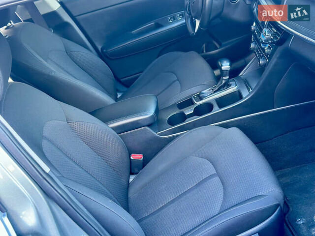 Серый Киа Оптима, объемом двигателя 2 л и пробегом 111 тыс. км за 12700 $, фото 21 на Automoto.ua