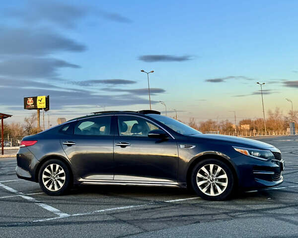 Серый Киа Оптима, объемом двигателя 2.36 л и пробегом 198 тыс. км за 12300 $, фото 2 на Automoto.ua