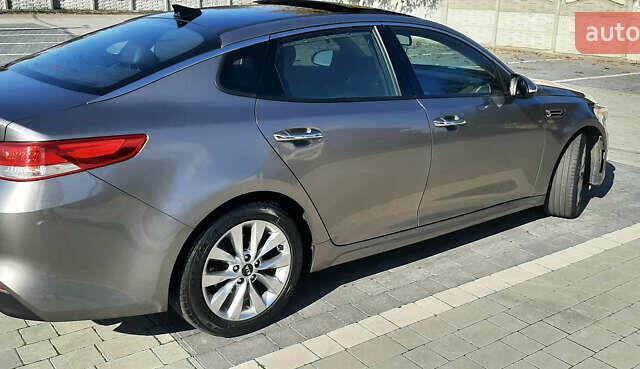 Серый Киа Оптима, объемом двигателя 2.36 л и пробегом 176 тыс. км за 12700 $, фото 14 на Automoto.ua