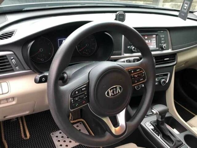 Серый Киа Оптима, объемом двигателя 0 л и пробегом 105 тыс. км за 8200 $, фото 6 на Automoto.ua