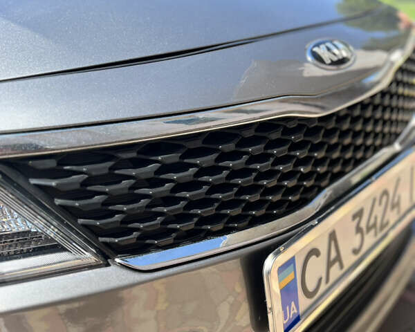 Сірий Кіа Оптіма, об'ємом двигуна 2.36 л та пробігом 57 тис. км за 11900 $, фото 7 на Automoto.ua