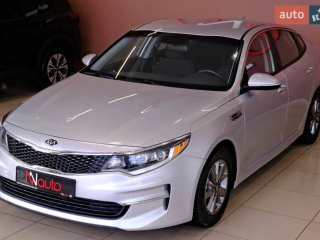 Серый Киа Оптима, объемом двигателя 1.6 л и пробегом 114 тыс. км за 9900 $, фото 2 на Automoto.ua