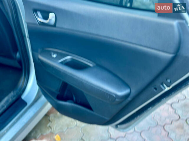 Серый Киа Оптима, объемом двигателя 2 л и пробегом 111 тыс. км за 12700 $, фото 24 на Automoto.ua