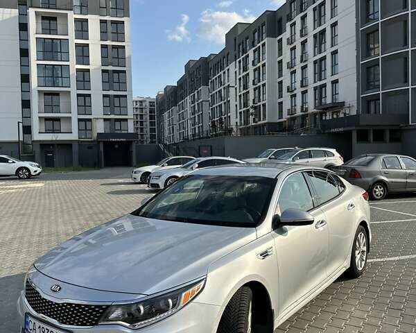 Серый Киа Оптима, объемом двигателя 2.36 л и пробегом 160 тыс. км за 8900 $, фото 6 на Automoto.ua