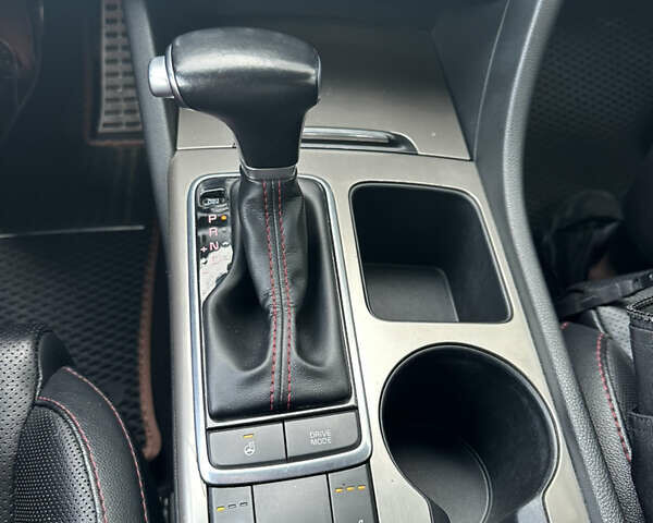 Сірий Кіа Оптіма, об'ємом двигуна 2 л та пробігом 142 тис. км за 10800 $, фото 20 на Automoto.ua