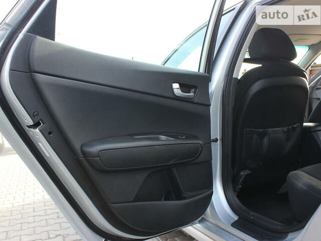 Серый Киа Оптима, объемом двигателя 2.4 л и пробегом 128 тыс. км за 11950 $, фото 38 на Automoto.ua