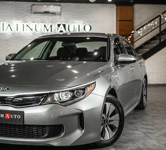 Сірий Кіа Оптіма, об'ємом двигуна 2 л та пробігом 70 тис. км за 16900 $, фото 3 на Automoto.ua