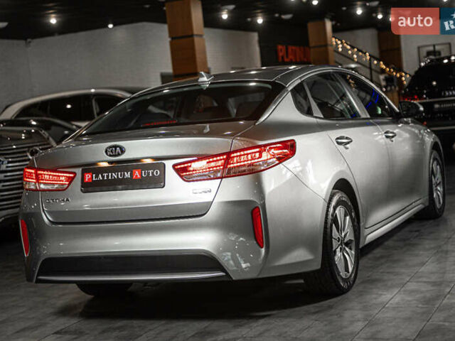 Сірий Кіа Оптіма, об'ємом двигуна 2 л та пробігом 70 тис. км за 16900 $, фото 19 на Automoto.ua