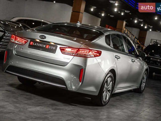 Сірий Кіа Оптіма, об'ємом двигуна 2 л та пробігом 70 тис. км за 16900 $, фото 20 на Automoto.ua