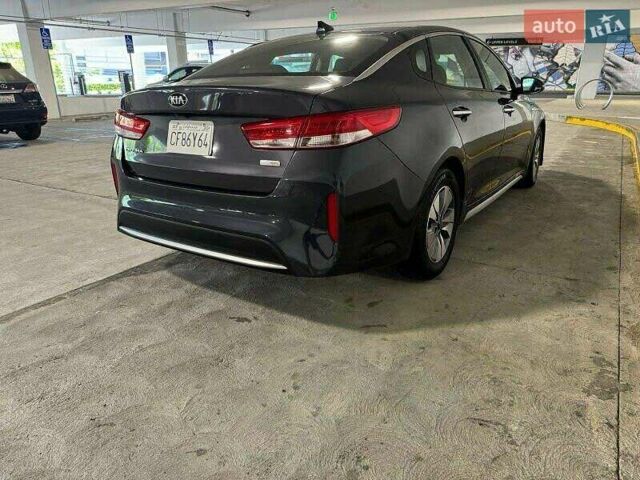 Сірий Кіа Оптіма, об'ємом двигуна 2 л та пробігом 88 тис. км за 2900 $, фото 4 на Automoto.ua