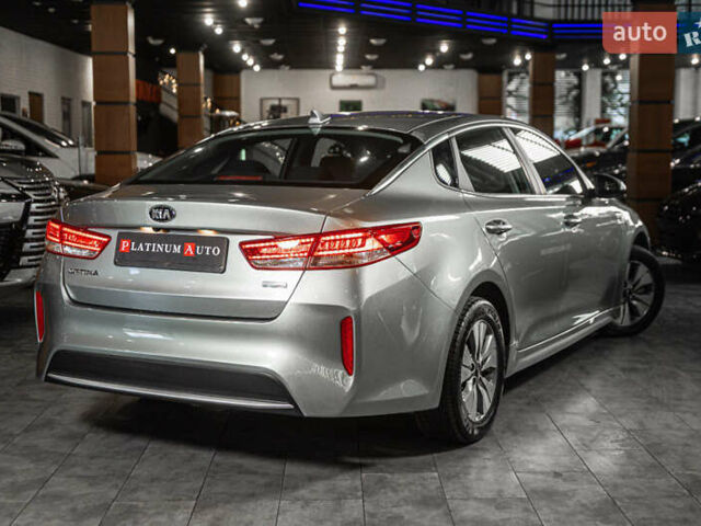 Сірий Кіа Оптіма, об'ємом двигуна 2 л та пробігом 70 тис. км за 16900 $, фото 6 на Automoto.ua