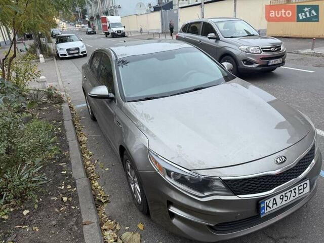 Серый Киа Оптима, объемом двигателя 2.36 л и пробегом 101 тыс. км за 9500 $, фото 4 на Automoto.ua