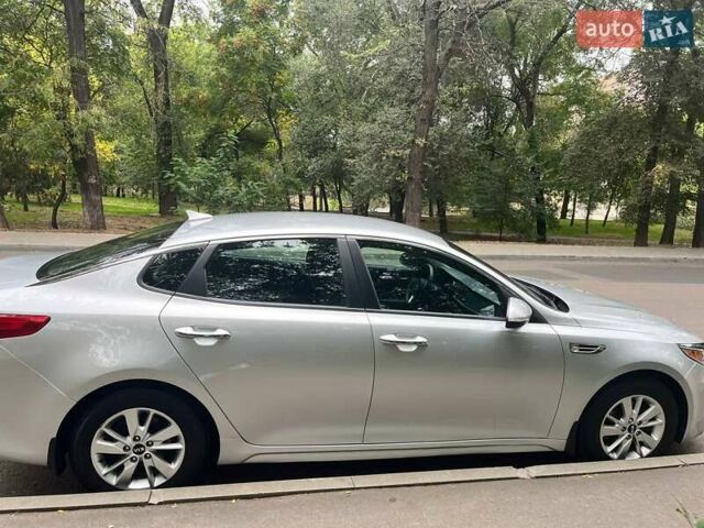 Киа Оптима 2017 в Одессе на Automoto.ua Серый Киа Оптима, объемом двигателя 2.4 л и пробегом 160 тыс. км за 11500 $, фото 8 на Automoto.ua