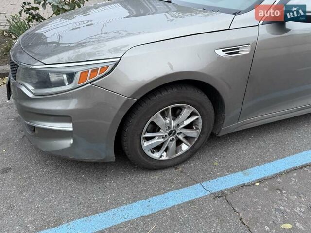 Киа Оптима 2017 в Киеве на Automoto.ua Серый Киа Оптима, объемом двигателя 2.36 л и пробегом 101 тыс. км за 11500 $, фото 5 на Automoto.ua