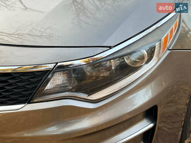 Серый Киа Оптима, объемом двигателя 2.4 л и пробегом 101 тыс. км за 10490 $, фото 4 на Automoto.ua