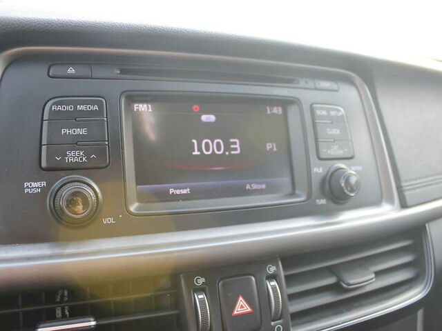 Серый Киа Оптима, объемом двигателя 2.4 л и пробегом 128 тыс. км за 11950 $, фото 78 на Automoto.ua