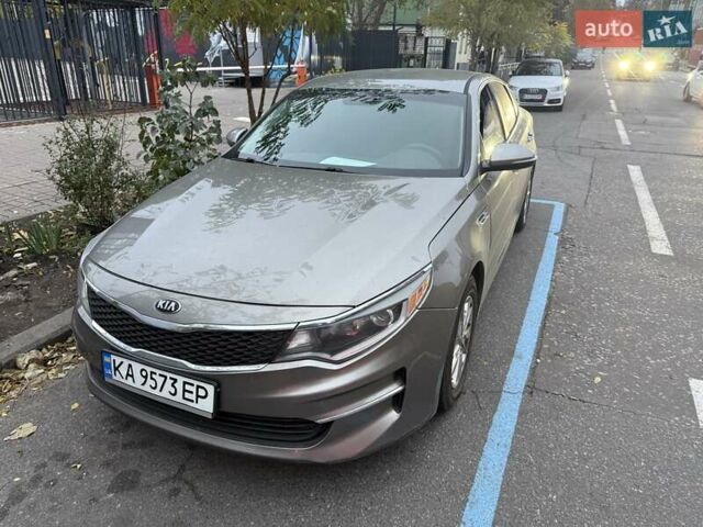 Киа Оптима 2017 в Киеве на Automoto.ua Серый Киа Оптима, объемом двигателя 2.36 л и пробегом 101 тыс. км за 11500 $, фото 1 на Automoto.ua