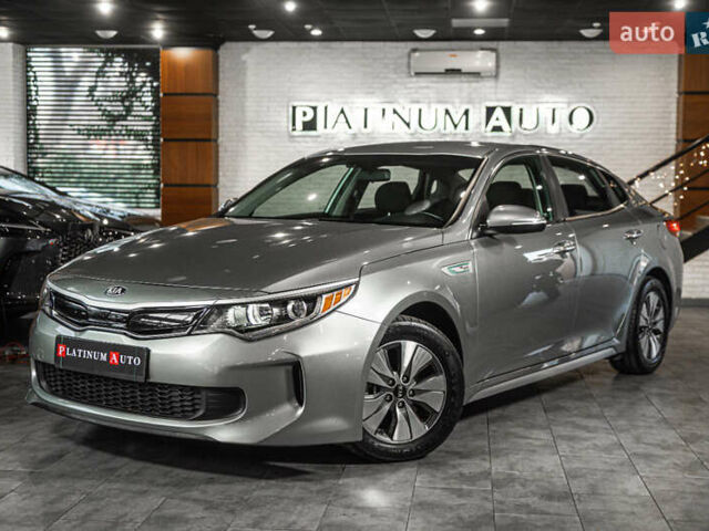 Сірий Кіа Оптіма, об'ємом двигуна 2 л та пробігом 70 тис. км за 16900 $, фото 2 на Automoto.ua
