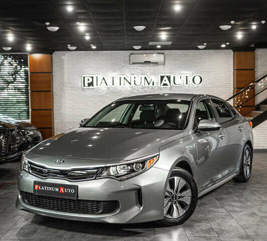 Сірий Кіа Оптіма, об'ємом двигуна 2 л та пробігом 70 тис. км за 16900 $, фото 4 на Automoto.ua