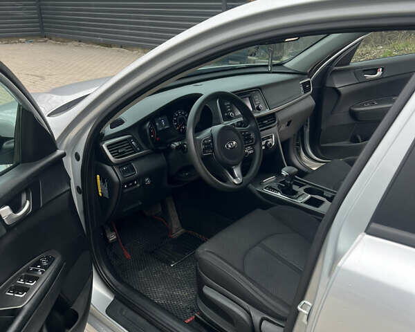 Серый Киа Оптима, объемом двигателя 2.4 л и пробегом 107 тыс. км за 10500 $, фото 8 на Automoto.ua