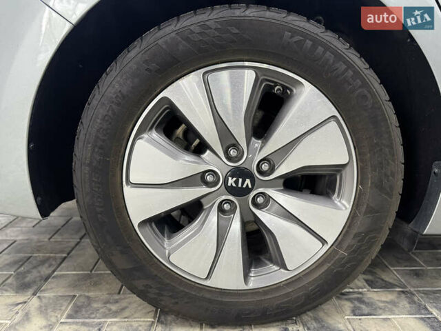 Серый Киа Оптима, объемом двигателя 2 л и пробегом 95 тыс. км за 17900 $, фото 14 на Automoto.ua