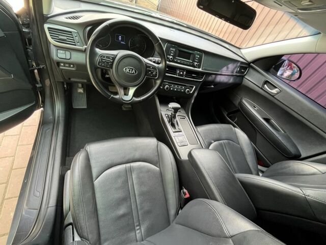 Сірий Кіа Оптіма, об'ємом двигуна 2 л та пробігом 163 тис. км за 14000 $, фото 5 на Automoto.ua