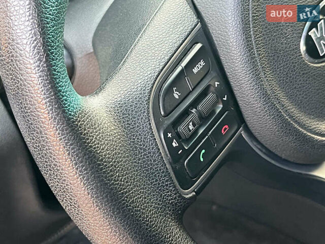 Серый Киа Оптима, объемом двигателя 2.4 л и пробегом 101 тыс. км за 10490 $, фото 29 на Automoto.ua