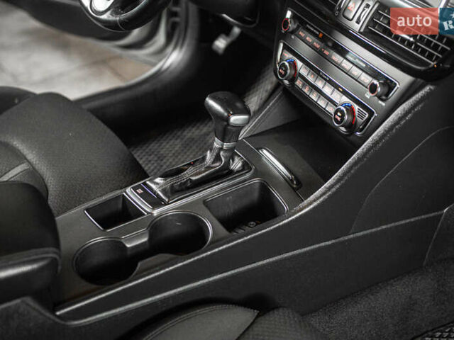 Сірий Кіа Оптіма, об'ємом двигуна 2 л та пробігом 70 тис. км за 16900 $, фото 42 на Automoto.ua