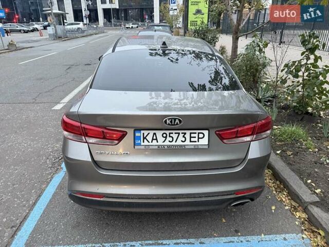 Киа Оптима 2017 в Киеве на Automoto.ua Серый Киа Оптима, объемом двигателя 2.36 л и пробегом 101 тыс. км за 11500 $, фото 6 на Automoto.ua