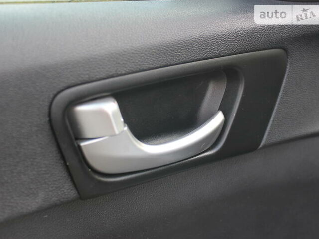 Серый Киа Оптима, объемом двигателя 2.4 л и пробегом 128 тыс. км за 11950 $, фото 64 на Automoto.ua